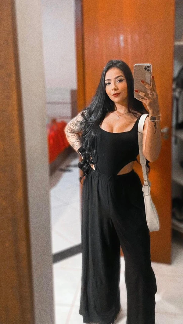 Nicole souza