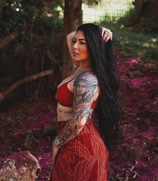 Nicole souza
