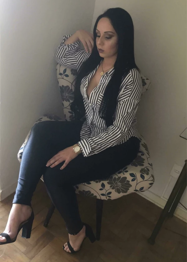 Laura schuh