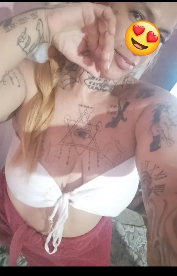 Fofa tatuada