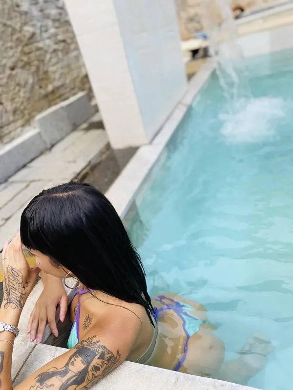 Jhennifer