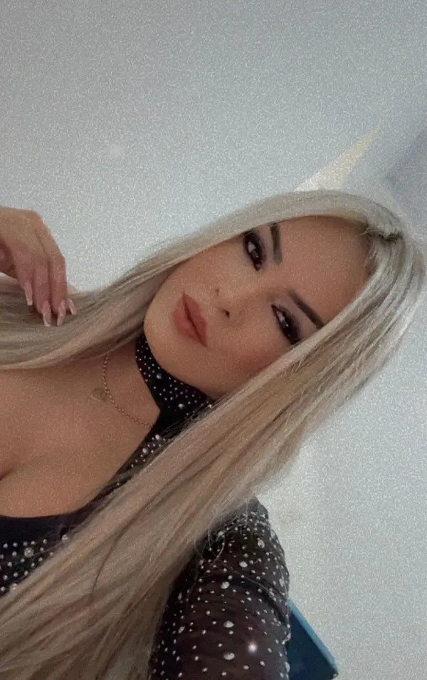 Camila devine
